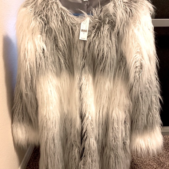 New York & Company Jackets & Blazers - Gorgeous Faux Fur Coat New York and Company